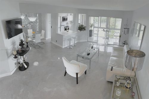 604-3836 Via Poinciana, Lake Worth, FL, 33467-2917 | Card Image