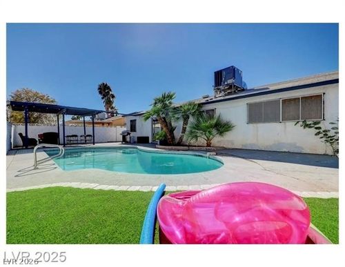 3750 Florrie Ave, Las Vegas, NV, 89121-4637 | Card Image