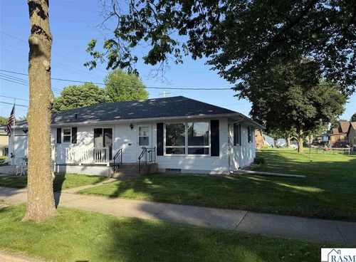 619 N 11th Street, New Ulm, MN, 56073 | Card Image