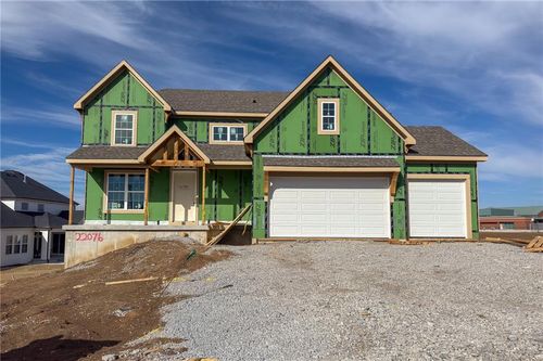 22076 W 99th Ter, Lenexa, KS, 66220 | Card Image