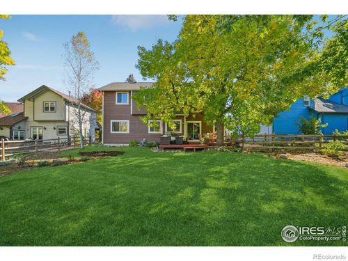 8009 James Ct, Niwot, CO, 80503-7610 | Card Image