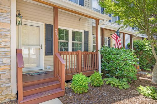 207 Pembrook Rd, Swannanoa, NC, 28778-9311 | Card Image