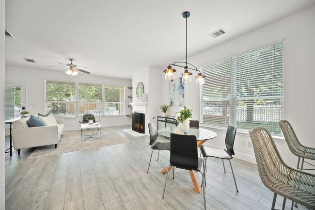 206 Skinner, House other with 3 bedrooms, 3 bathrooms and 4 parking in Kyle TX | Image 13