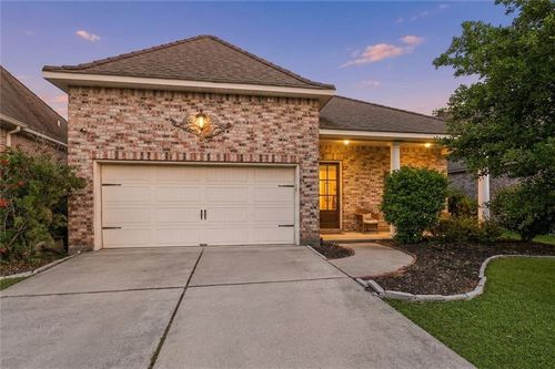 337 Nicklaus Dr, Slidell, LA, 70458-8869 | Card Image