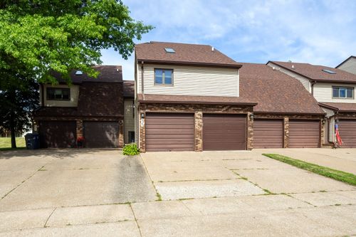 d-3940 Partridge Cir, Bettendorf, IA, 52722-2291 | Card Image
