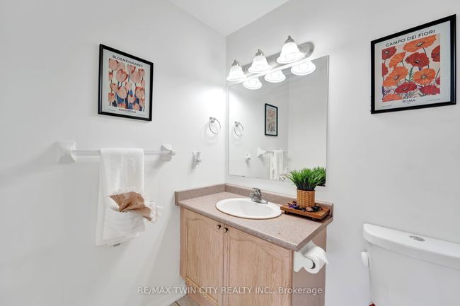 132 Kirkland Pl, House attached with 3 bedrooms, 3 bathrooms and 2 parking in Whitby ON | Image 14
