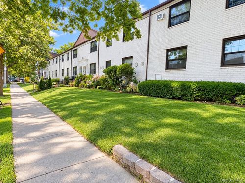 a-136-04 68th Dr, New York, NY, 11367 | Card Image