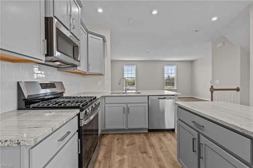 128 Freeman Dr, Hampton, VA, 23666-4285 | Card Image