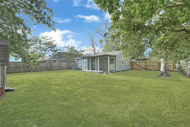 7401 Carrie Ln, House other with 3 bedrooms, 1 bathrooms and 1 parking in Deer Park TX | Image 17