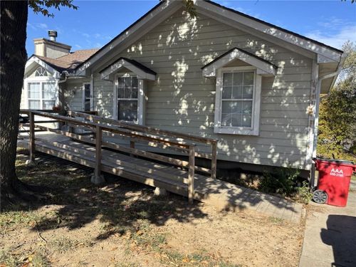 1490 Nw Foxboro Rd, Blue Springs, MO, 64015-3828 | Card Image