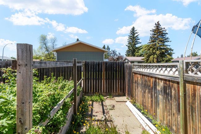 5626 55 Ave, House other with 4 bedrooms, 3 bathrooms and 4 parking in Olds AB | Image 47