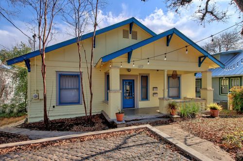 617 W Lynn St, Austin, TX, 78703-4741 | Card Image