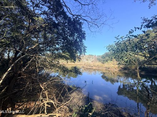 3601 Ling St, Gautier, MS, 39553-6705 | Card Image