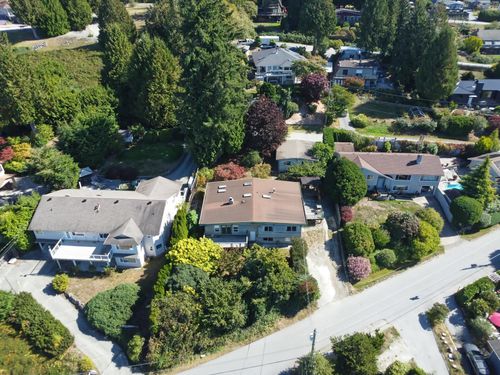 5134 Radcliffe Rd, Sechelt, BC, V7Z0G5 | Card Image