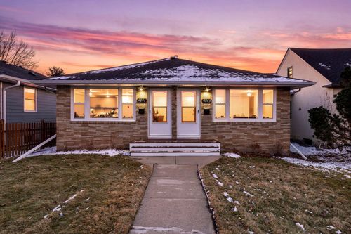 4841 4th Ave S, Minneapolis, MN, 55419-5635 | Card Image