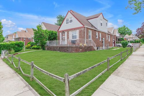 194-04 56th Ave, Fresh Meadows, NY, 11365-2322 | Card Image