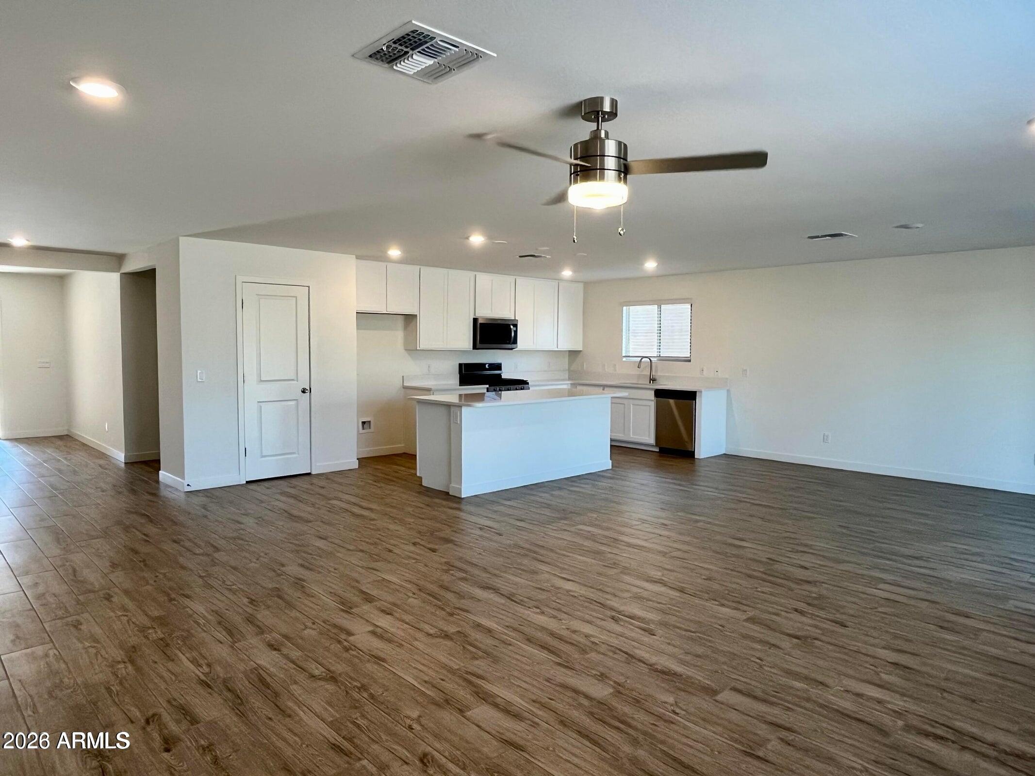 Residential Lease in Avondale 5