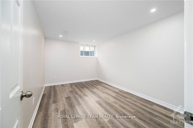 240 Trollius Way, House other with 6 bedrooms, 4 bathrooms and 4 parking in Gloucester ON | Image 23