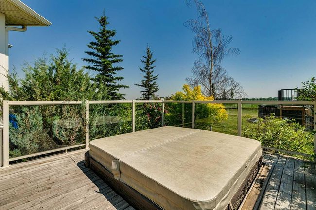 226018 30 Street W, House other with 2 bedrooms, 3 bathrooms and 8 parking in Rural Foothills County AB | Image 30