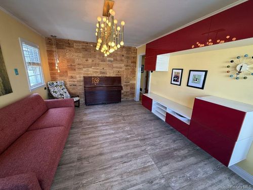 78-36 269th St, New Hyde Park, NY, 11040-1520 | Card Image