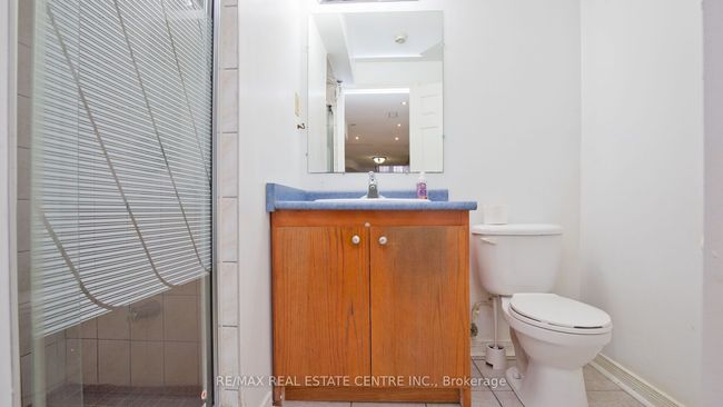 32 Pappain Cres, House other with 6 bedrooms, 3 bathrooms and 4 parking in Brampton ON | Image 33