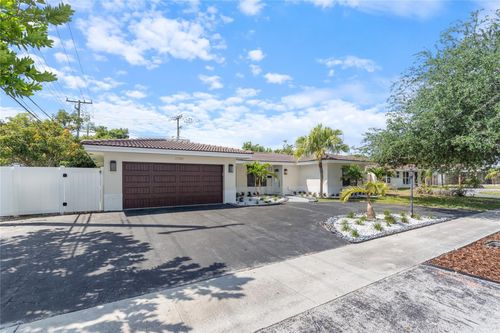 2280 Ne 62nd St, Fort Lauderdale, FL, 33308-2206 | Card Image