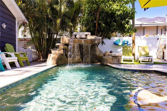 Pool Waterfall Grotto | Image 8