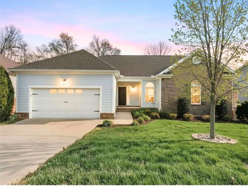 805 Tanager Pl, Lebanon, TN, 37087-5512 | Card Image