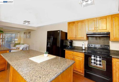 1482 1482 Parkway, Rohnert Park, CA, 94928 | Card Image