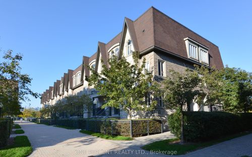 201-320 John St, Thornhill, ON, L3T0B1 | Card Image