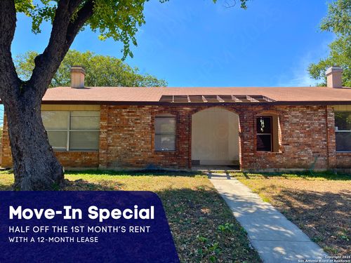 8024 Echo Wind St, San Antonio, TX, 78250-4709 | Card Image