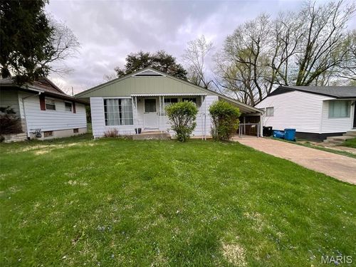 204 Roderick Dr, Saint Louis, MO, 63137-4559 | Card Image