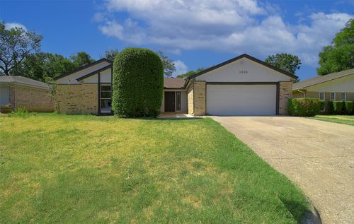 2008 Sexton Dr, Arlington, TX, 76015-3238 | Card Image