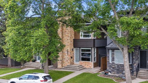 2027 42 Ave Sw, Calgary, AB, T2T2M8 | Card Image