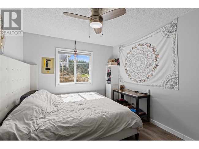 2431 Bering Rd, Home with 2 bedrooms, 1 bathrooms and 5 parking in West Kelowna BC | Image 14