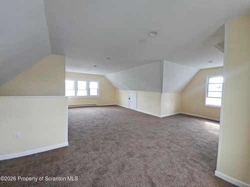 2-1327 Oram St, Scranton, PA, 18504-1558 | Card Image