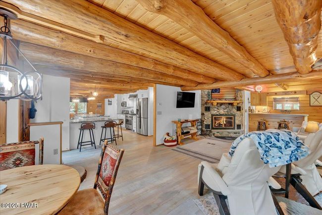 Living to Kitchen | Image 25