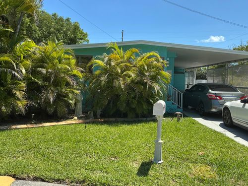 802 N Topaz St, Key Largo, FL, 33037-3847 | Card Image