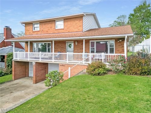 321 Rosemont Ave, Steubenville, OH, 43952-3533 | Card Image