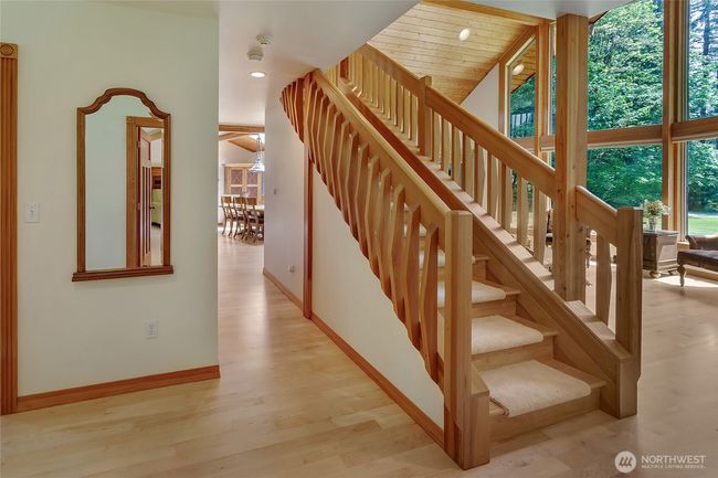 31520 94 Th Ave E, House other with 3 bedrooms, 4 bathrooms and 5 parking in Eatonville WA | Image 6