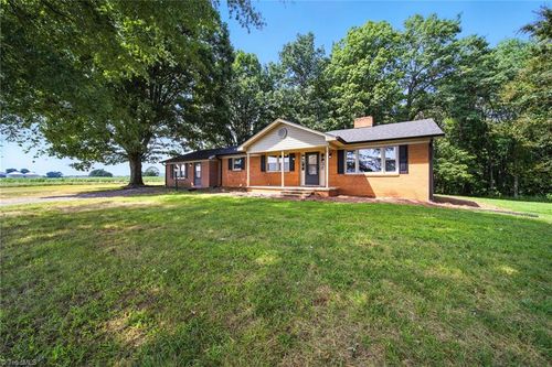 856 Haynes Rd, Elkin, NC, 28621-7106 | Card Image