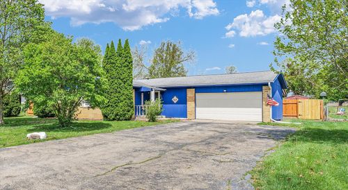 2240 Marilyn Dr, Saint Joseph, IL, 61873-9754 | Card Image