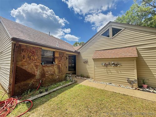 105 Summit Ridge Dr, Tahlequah, OK, 74464-9277 | Card Image
