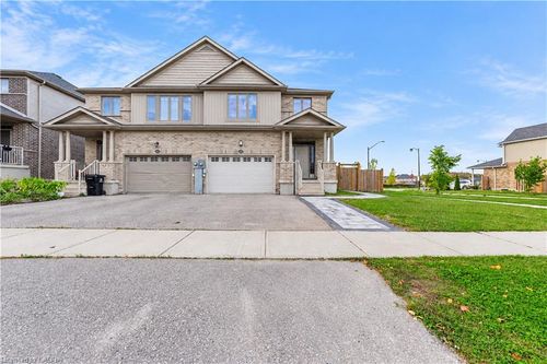 lower-485 Avens St, Waterloo, ON, N2V0B7 | Card Image