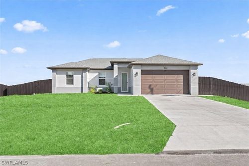 25 Diplomat Pkwy E, Cape Coral, FL, 33909 | Card Image