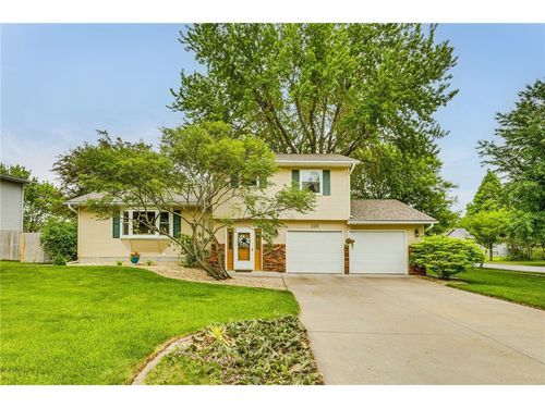 226 Jefferson St, River Falls, WI, 54022-3111 | Card Image