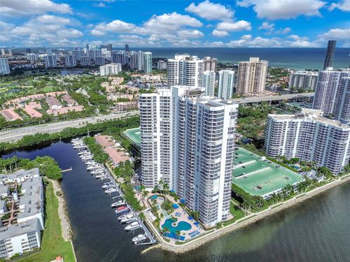 apt-2106-3530 Mystic Pointe Dr, Aventura, FL, 33180-4531 | Card Image