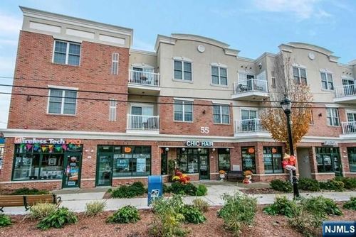 55 Emerson Plz E, Emerson, NJ, 07630-2801 | Card Image
