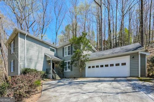 7127 Riverside Dr, Atlanta, GA, 30328-1126 | Card Image