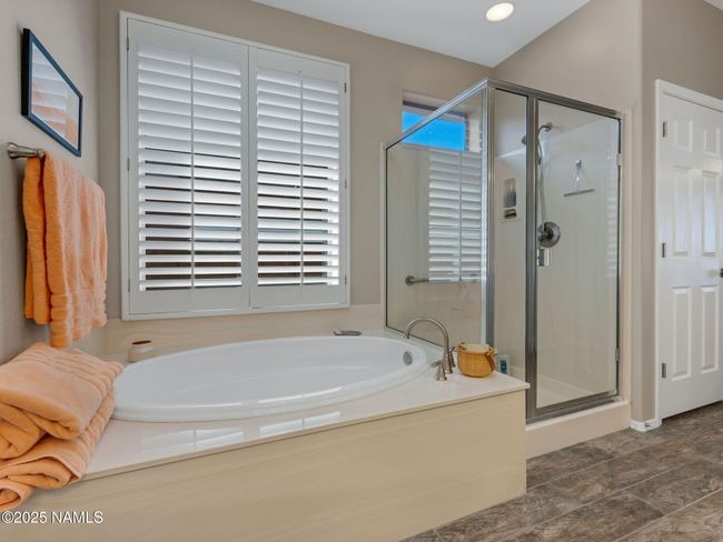 41310 N Clear Crossing Ct, House other with 2 bedrooms, 2 bathrooms and null parking in Anthem AZ | Image 24